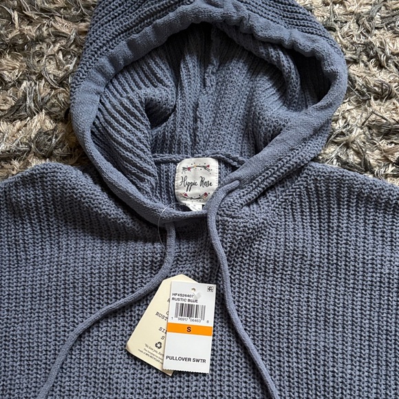New ! 🩵Super Cute Rustic Blue Knit Hoodie🩵 Size S - Picture 2 of 3
